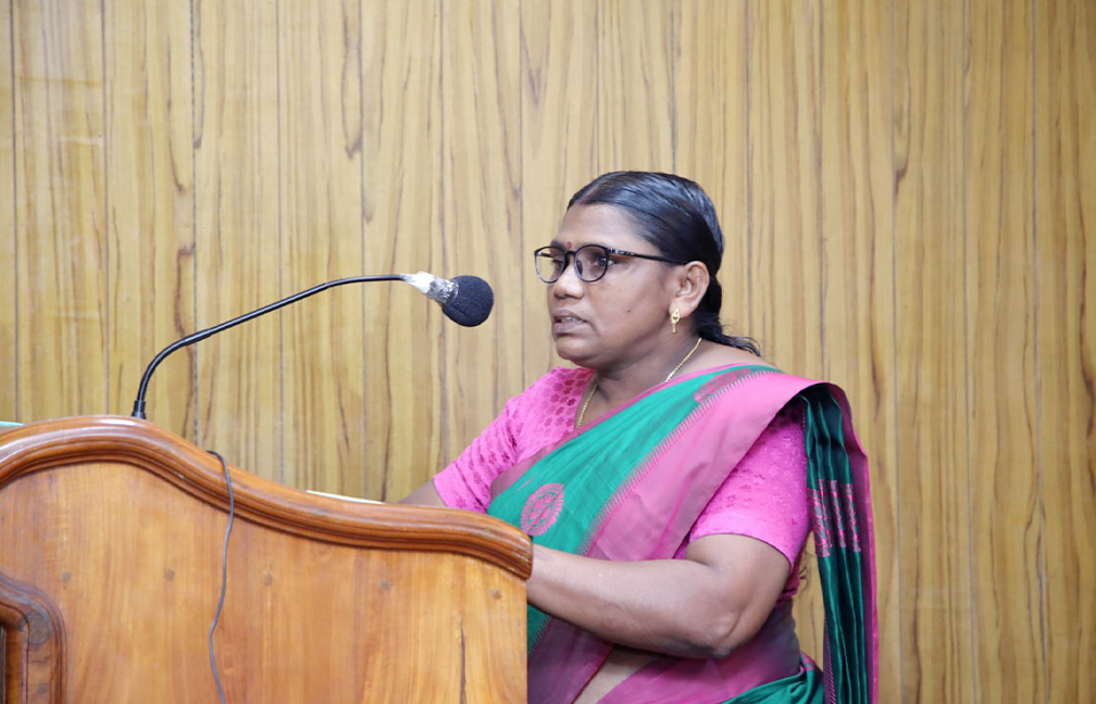 World Environment Day Celebration held at DES on 5 June 2024. Joint Director Smt. Shailamma delevers vote of thanks.