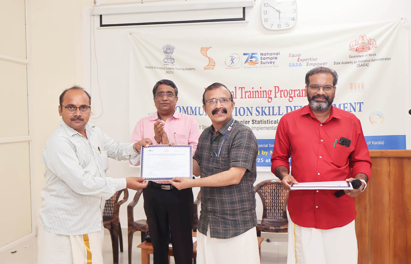 Presenting certificate to Sri. Prabhat, Senior Statistical Officer, NSO (FOD) SRO Kanpur, Uttar Pradesh